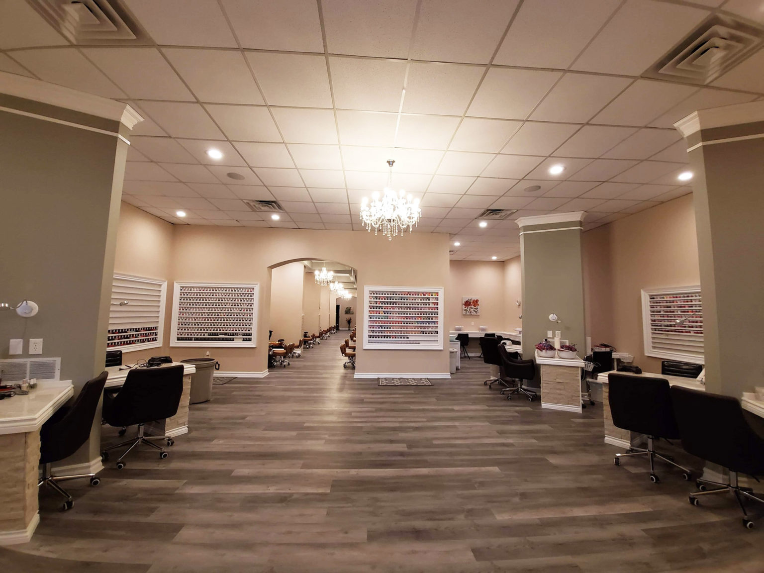 NailsAHolic Crocker Park