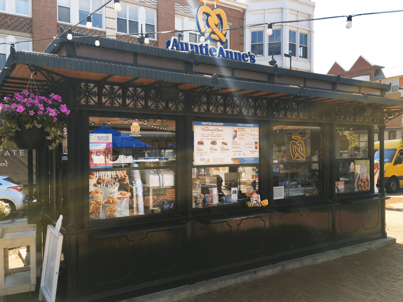 Auntie Anne's Crocker Park